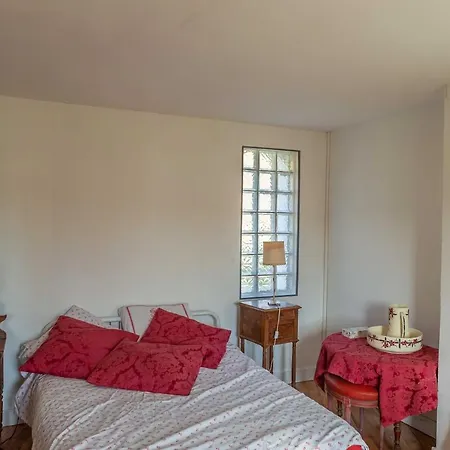 D'hôtes Les Jardins De Marie, Sci Charles Iii 2* Bernay (Eure)