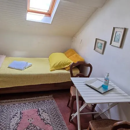 D'hotes Les Jardins De Marie, Sci Charles Iii Bed & Breakfast Bernay (Eure)