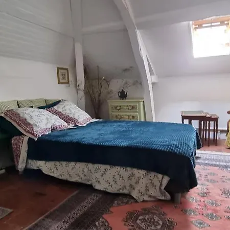 D'hôtes Les Jardins De Marie, Sci Charles Iii Couette-café Bernay (Eure)