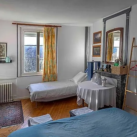 D'hotes Les Jardins De Marie, Sci Charles Iii Bed & Breakfast