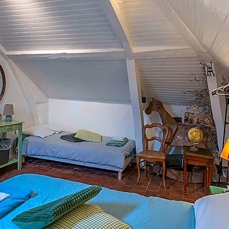D'hotes Les Jardins De Marie, Sci Charles Iii Bed & Breakfast